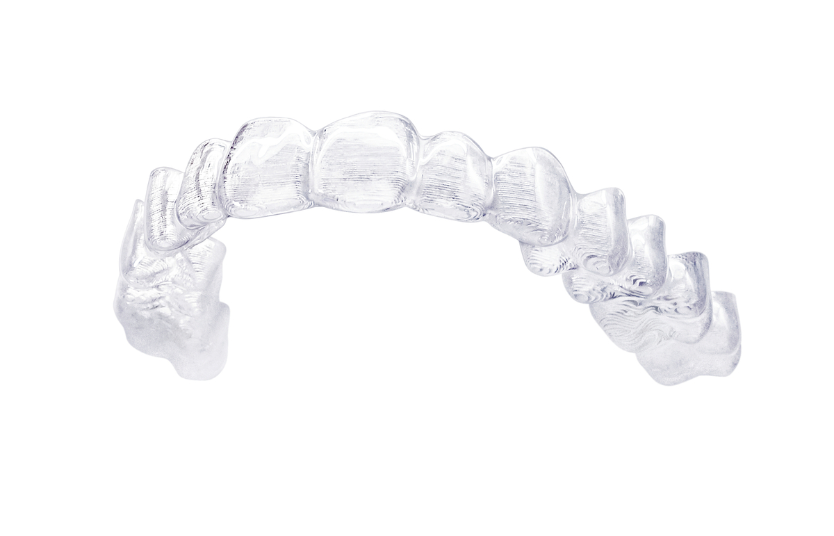 形状記憶機能で痛みを軽減し、快適な矯正治療を実現